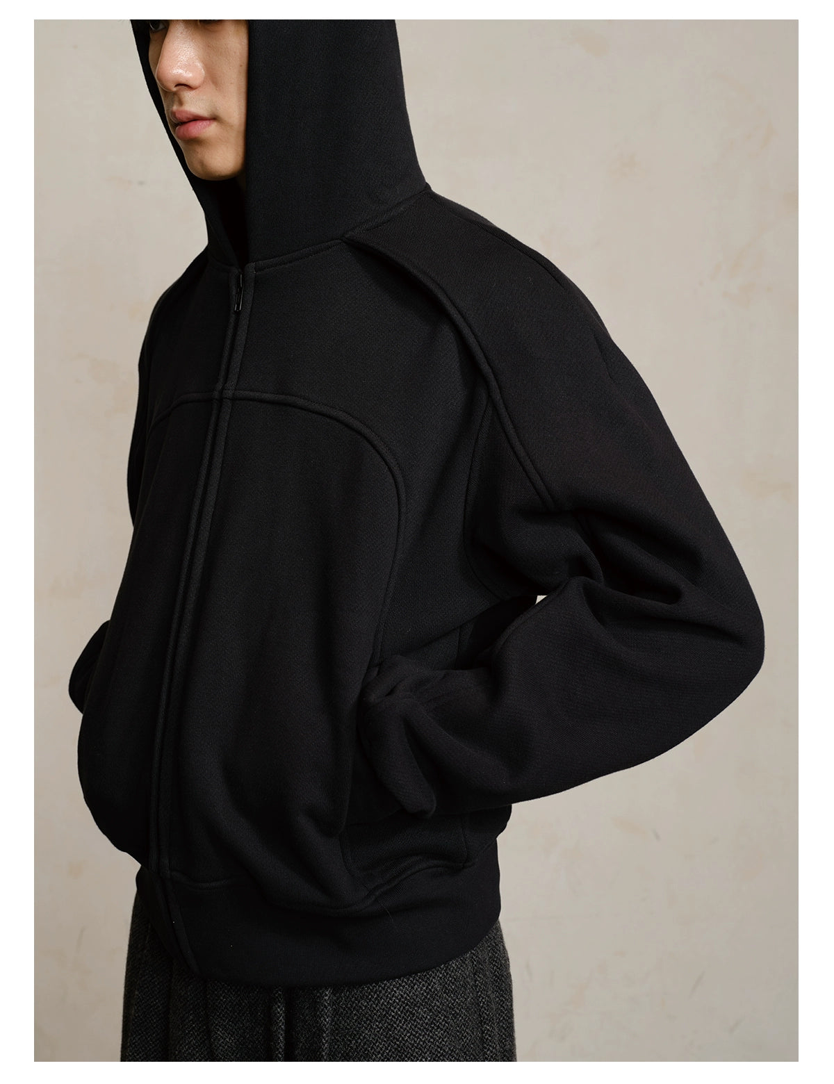 ARMOUR HOODIE Structured Boxy Sweatshirt
