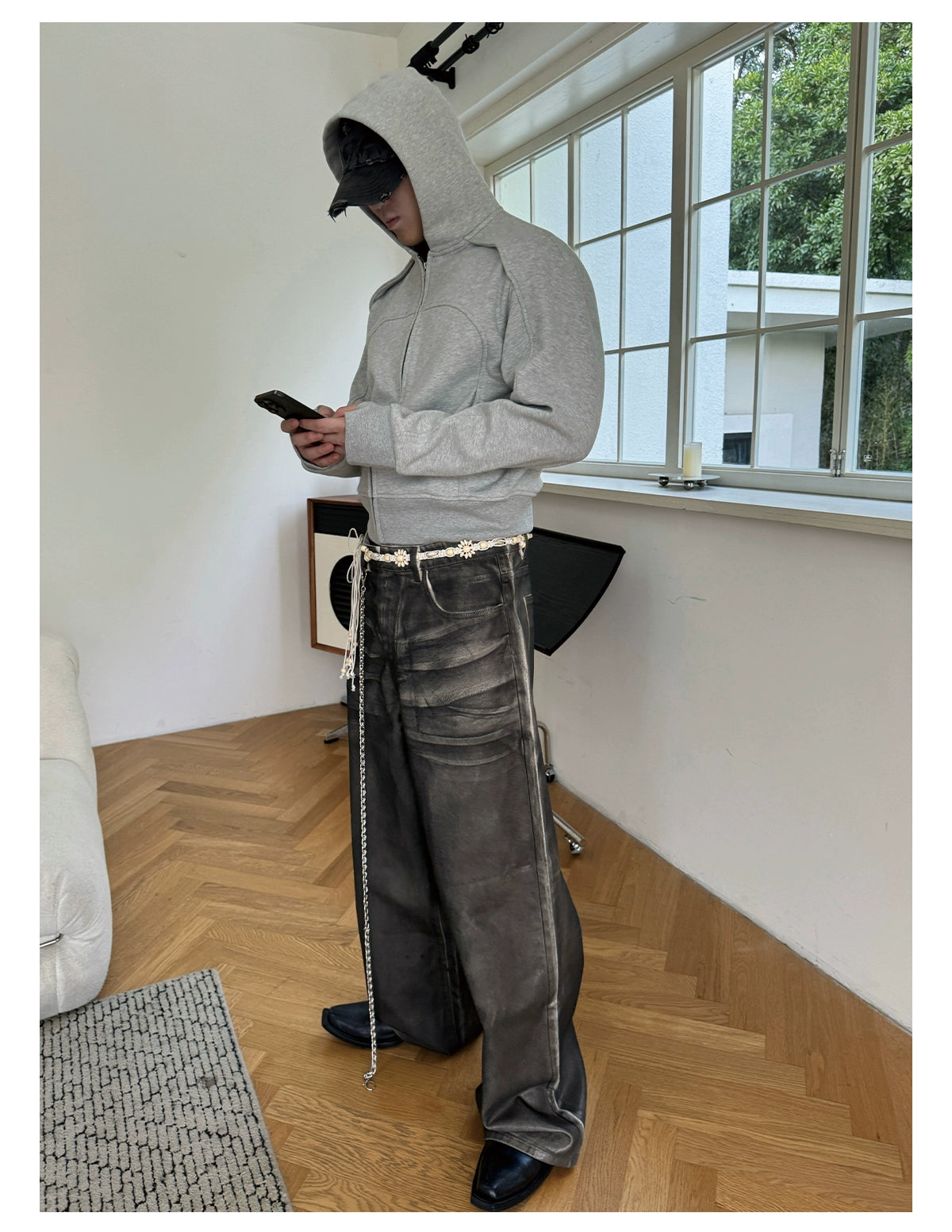 ARMOUR HOODIE Structured Boxy Sweatshirt